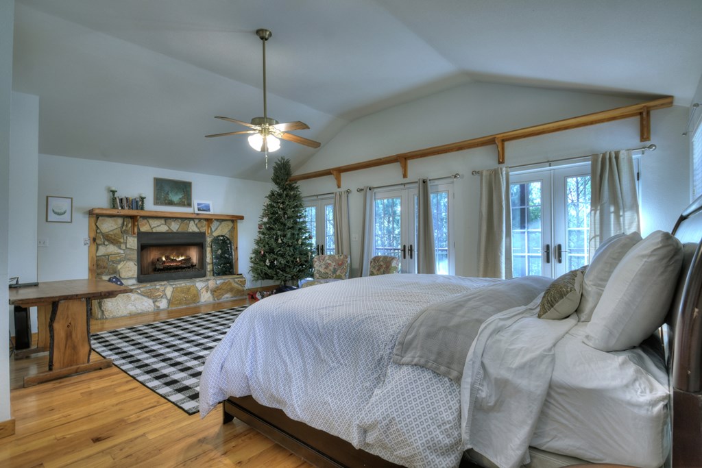 125 Pine View Lane