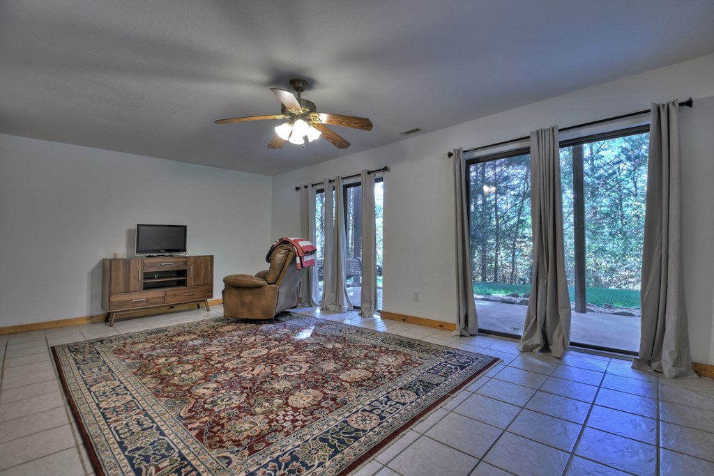125 Pine View Lane