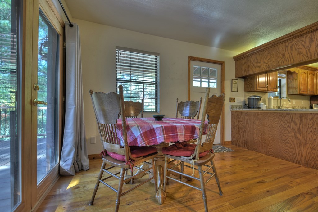 125 Pine View Lane