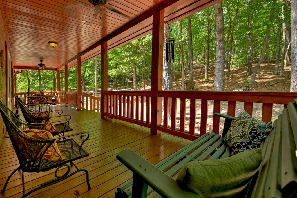 18 Mallard Lane