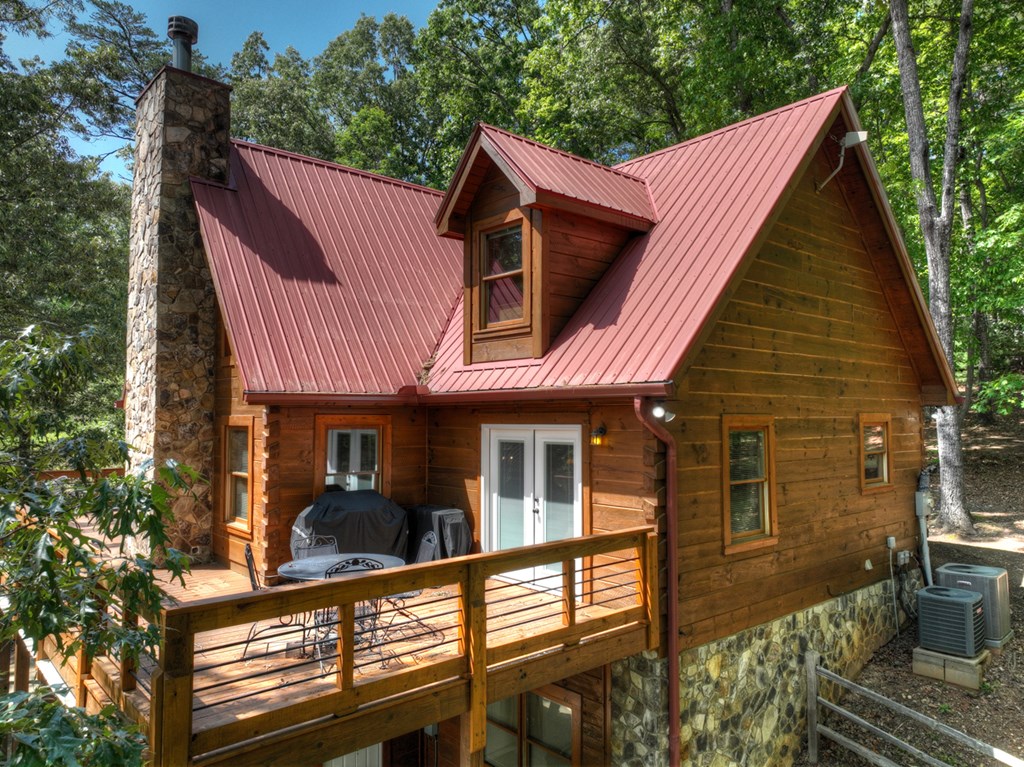 18 Mallard Lane