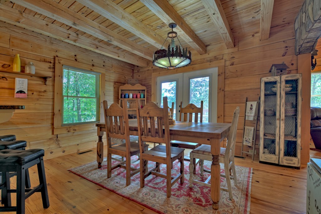 18 Mallard Lane