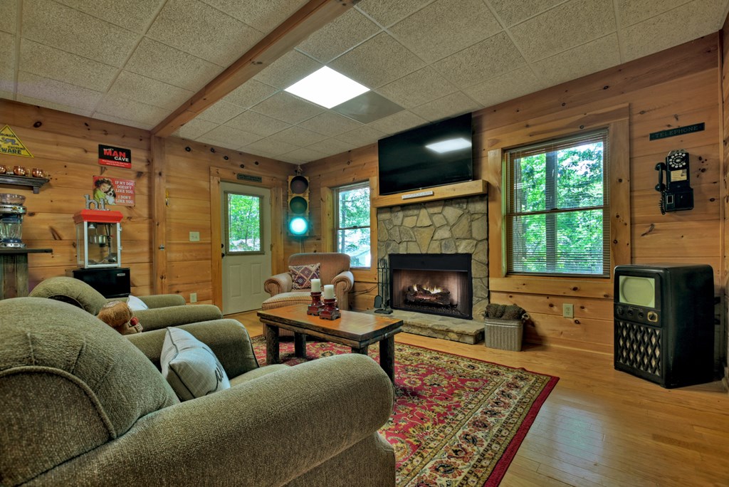 18 Mallard Lane