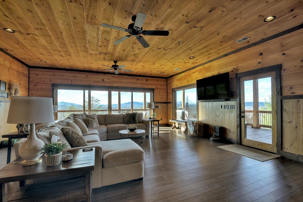 330 Serenity Ridge Lane