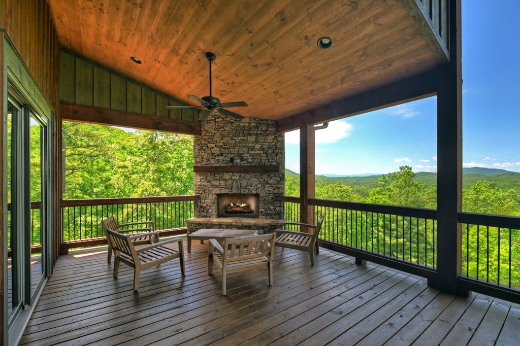 330 Serenity Ridge Lane