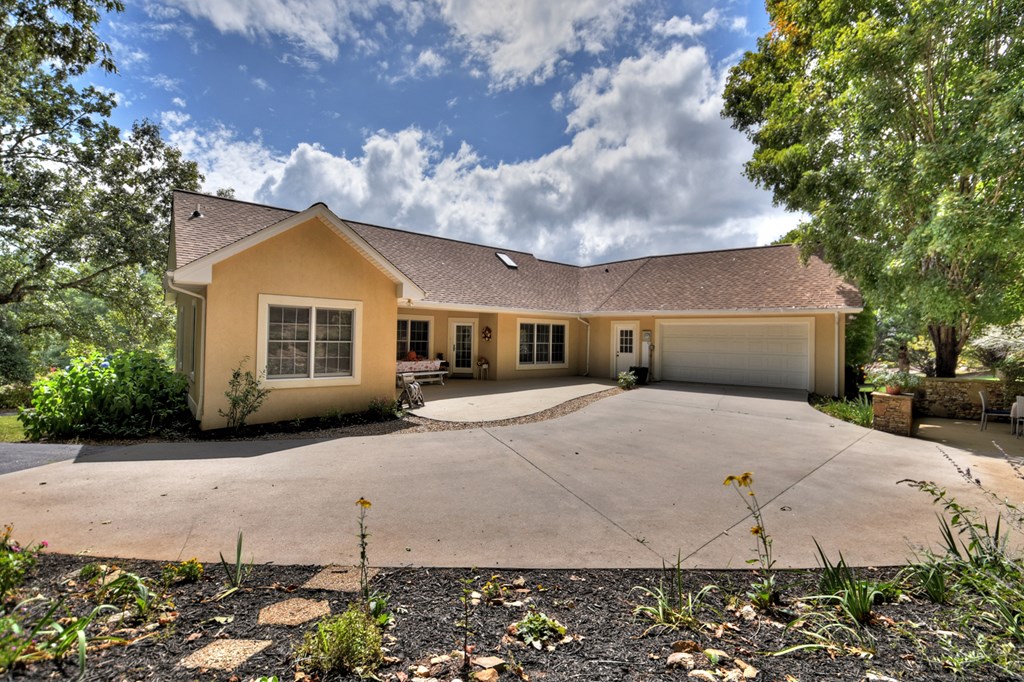 174 Oak Lane
