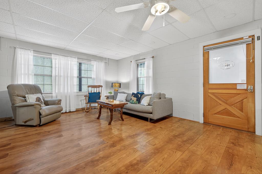 566 Mountain View Circle