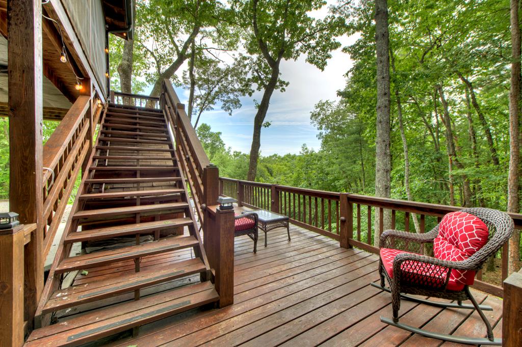 566 Mountain View Circle
