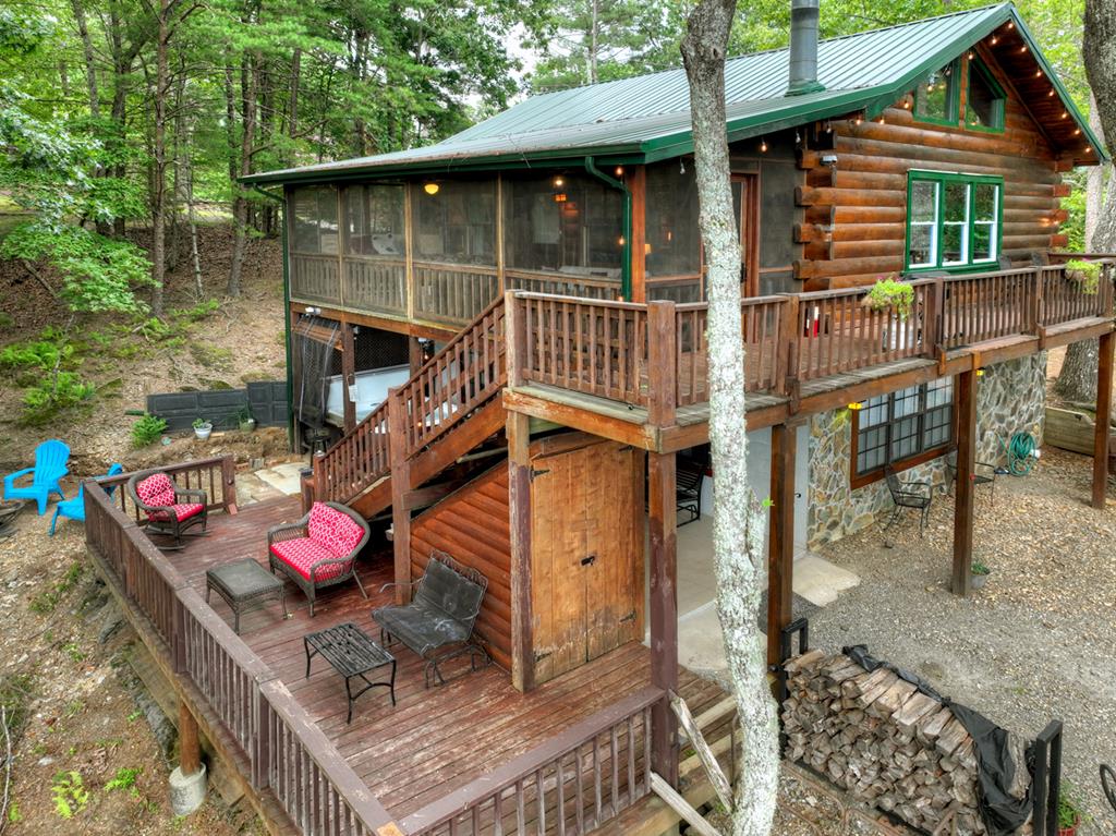 566 Mountain View Circle