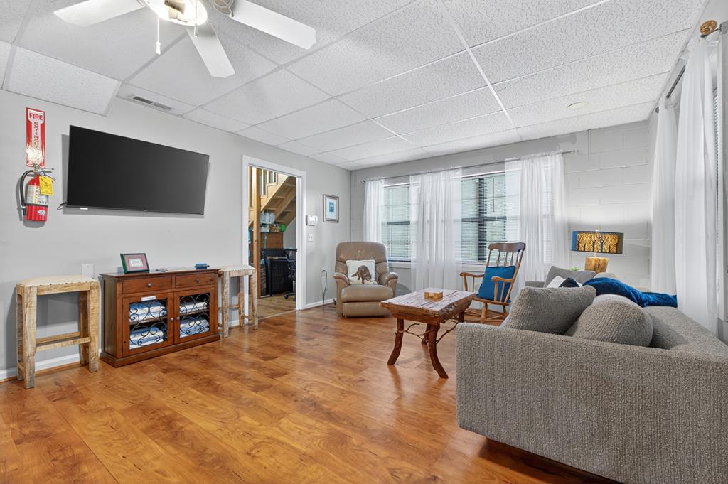 566 Mountain View Circle