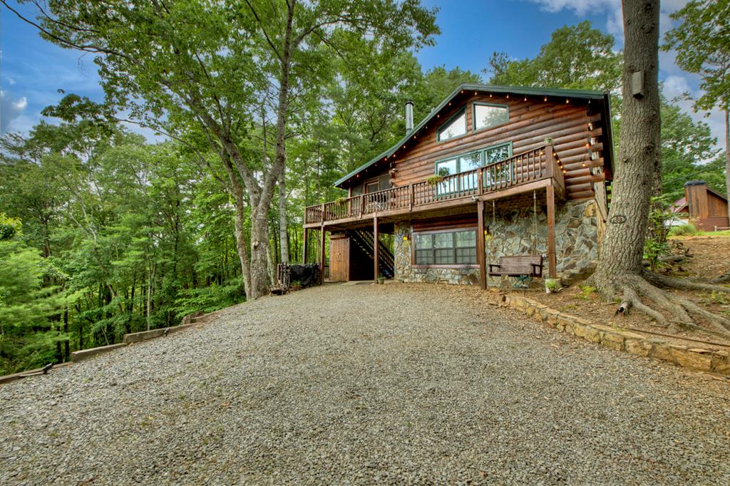 566 Mountain View Circle