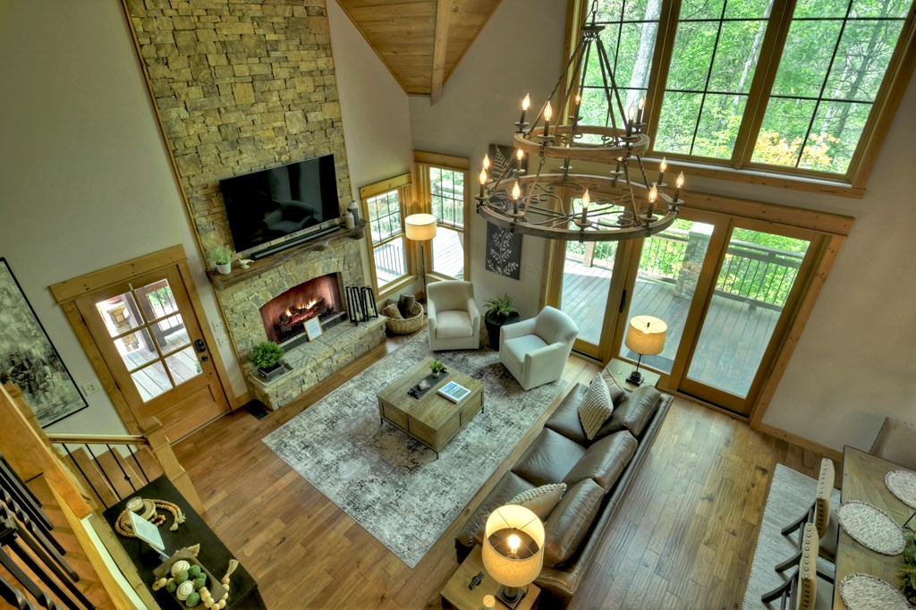 2634 Mountain Tops Road