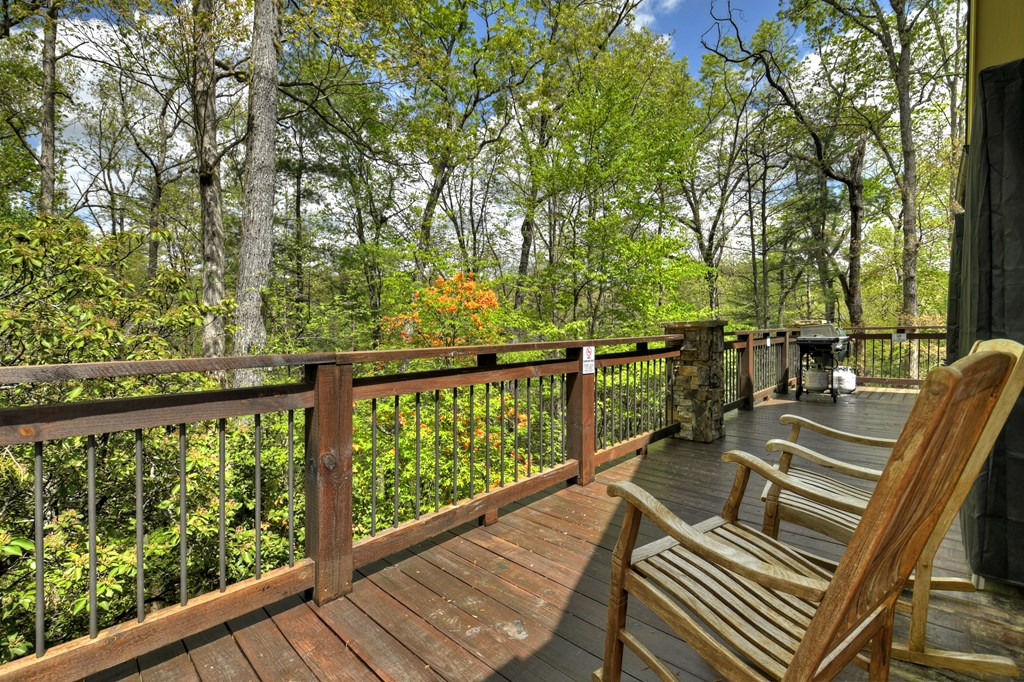 2634 Mountain Tops Road