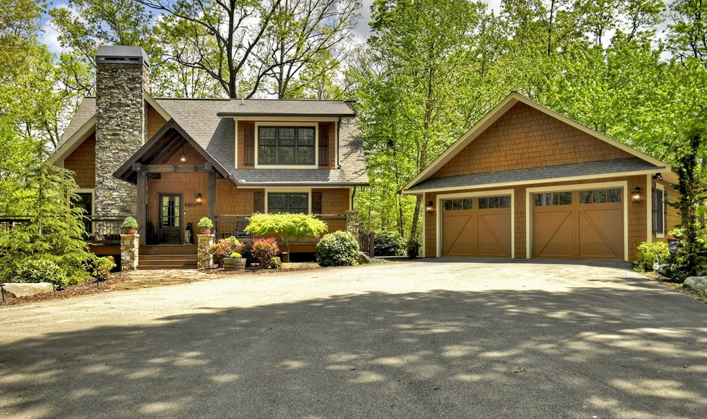 2634 Mountain Tops Road