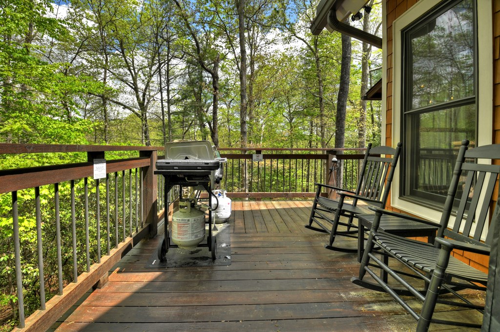 2634 Mountain Tops Road