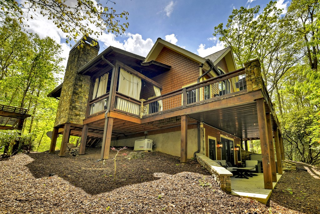 2634 Mountain Tops Road