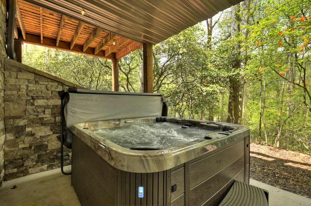 2634 Mountain Tops Road