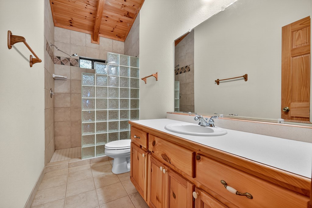 45 Wolf Creek Mountain Road