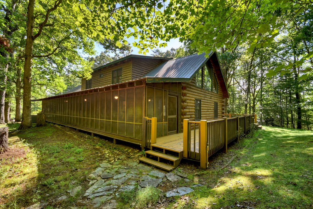 45 Wolf Creek Mountain Road