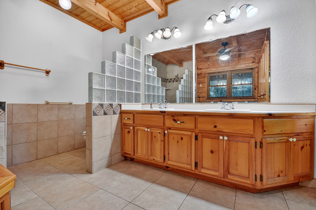 45 Wolf Creek Mountain Road