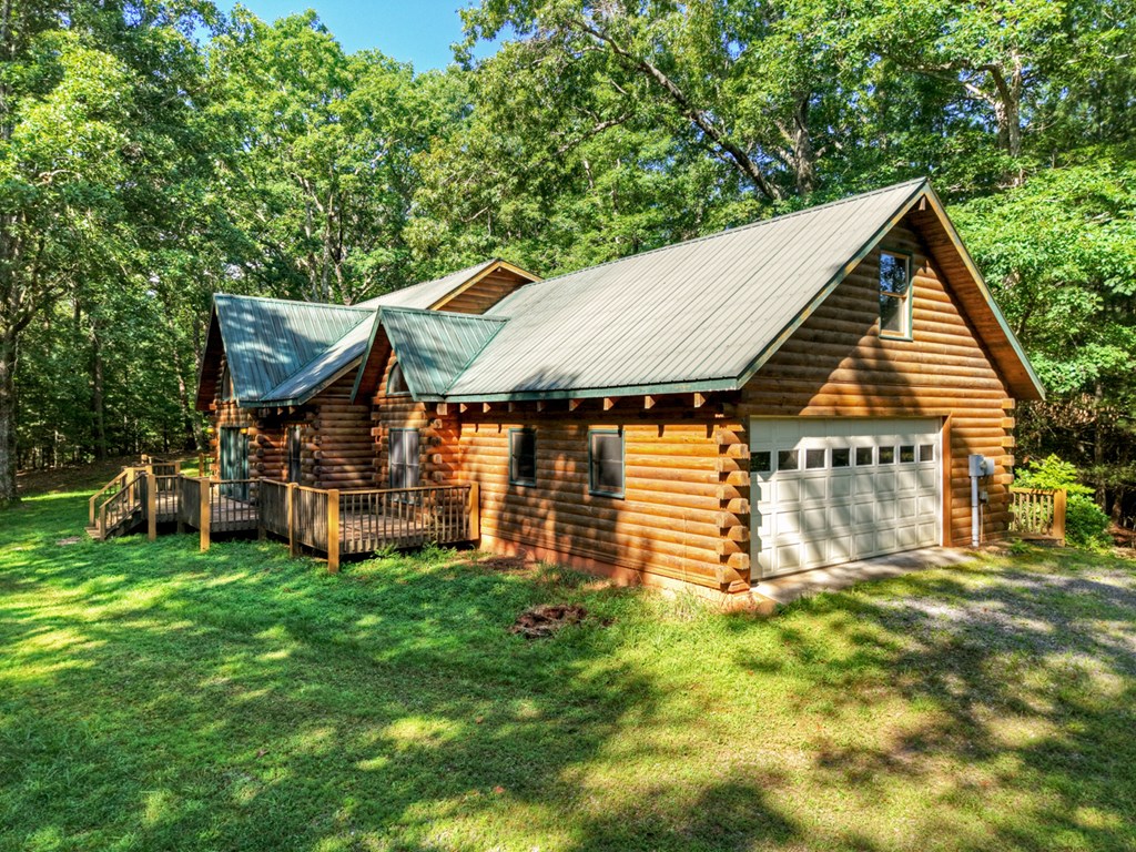 45 Wolf Creek Mountain Road