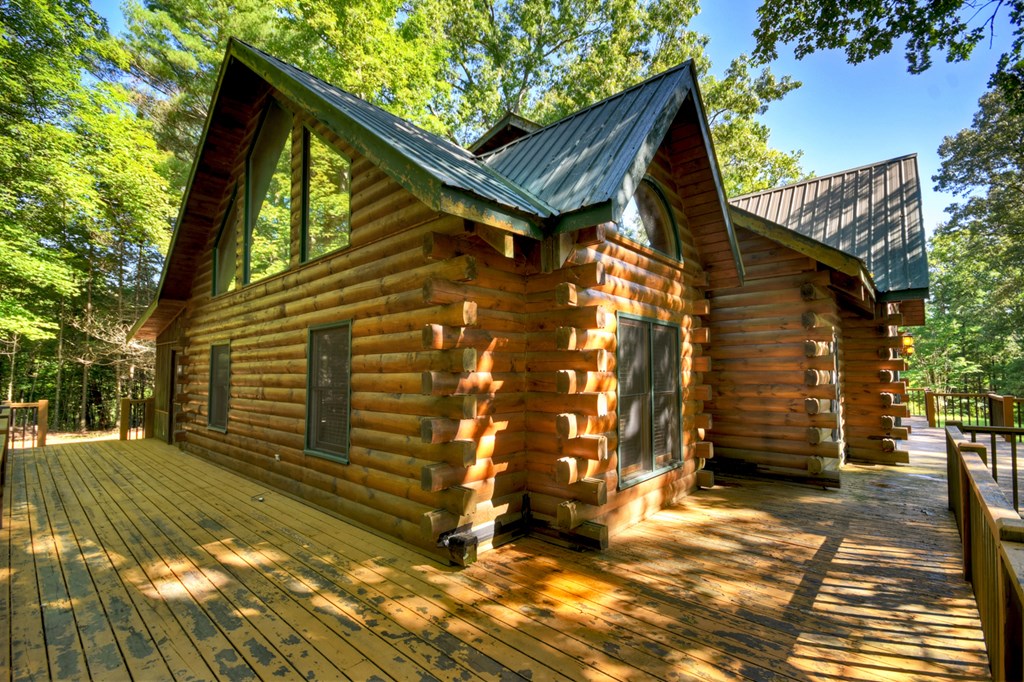 45 Wolf Creek Mountain Road