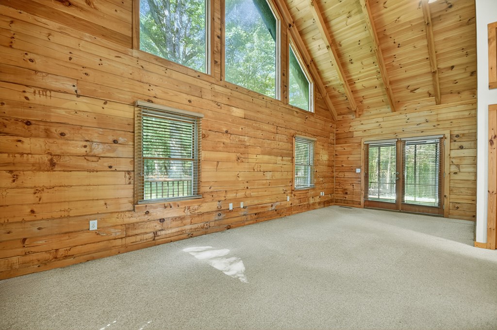 45 Wolf Creek Mountain Road