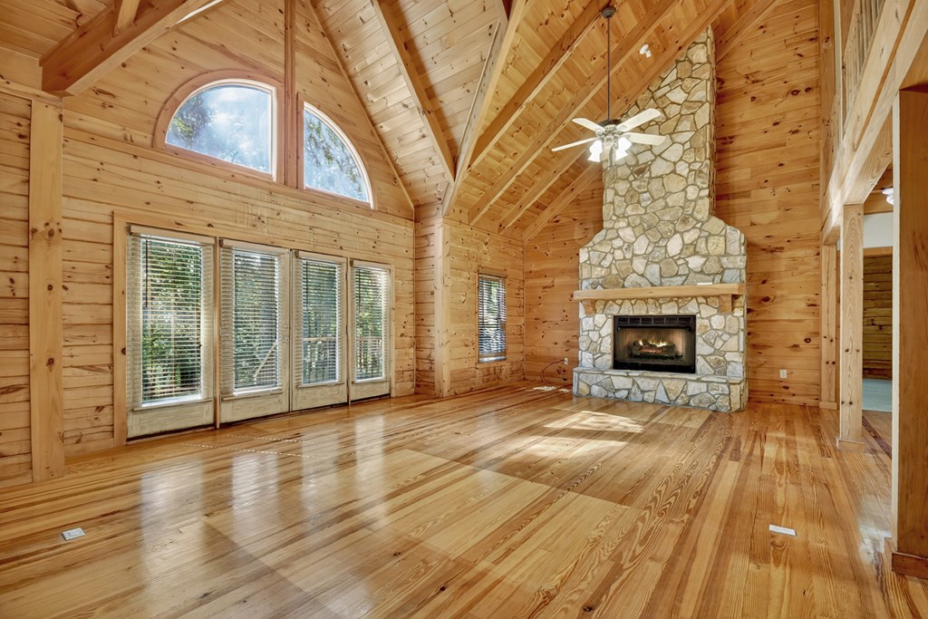 45 Wolf Creek Mountain Road