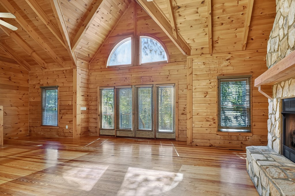 45 Wolf Creek Mountain Road