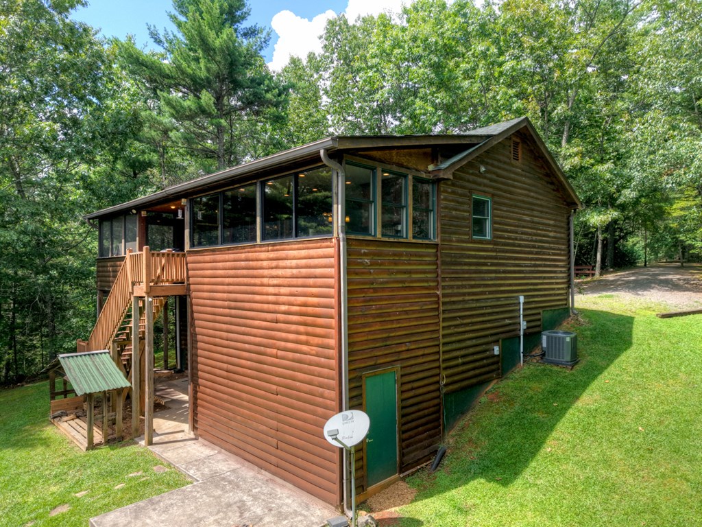 852 Miners Mountain Road