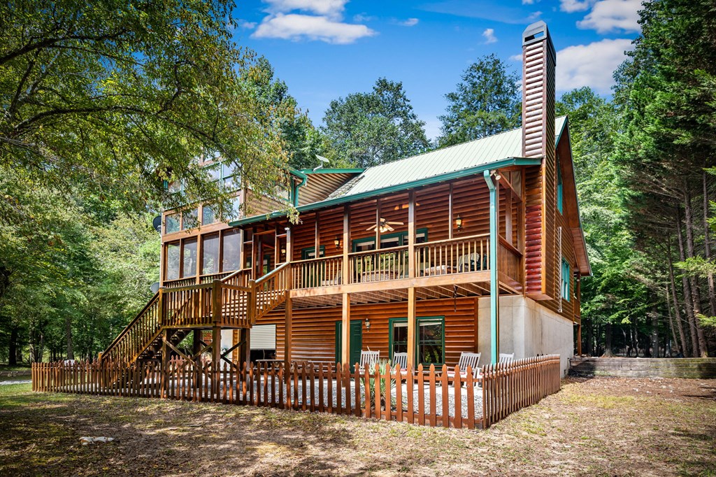 221 Muller Lane