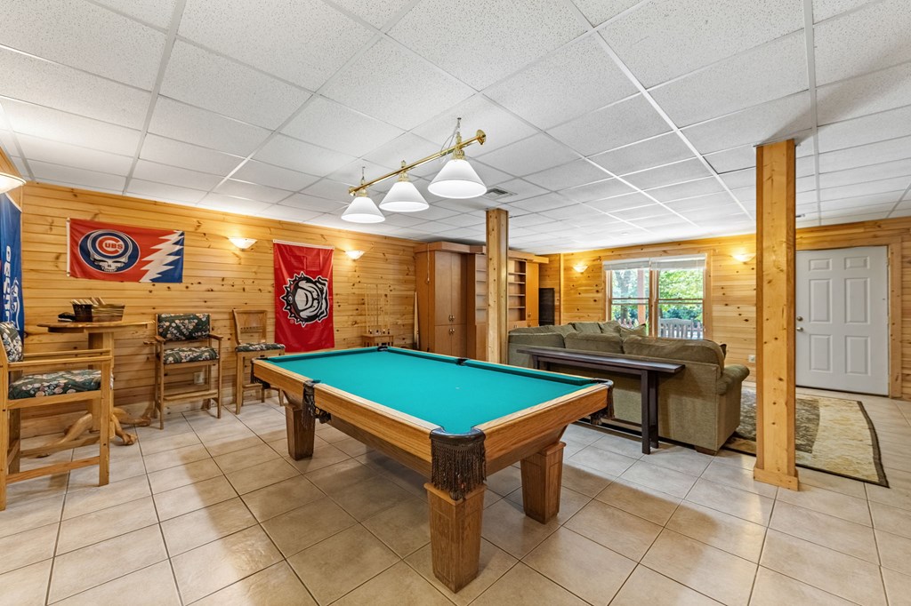 221 Muller Lane
