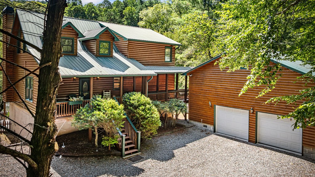 221 Muller Lane