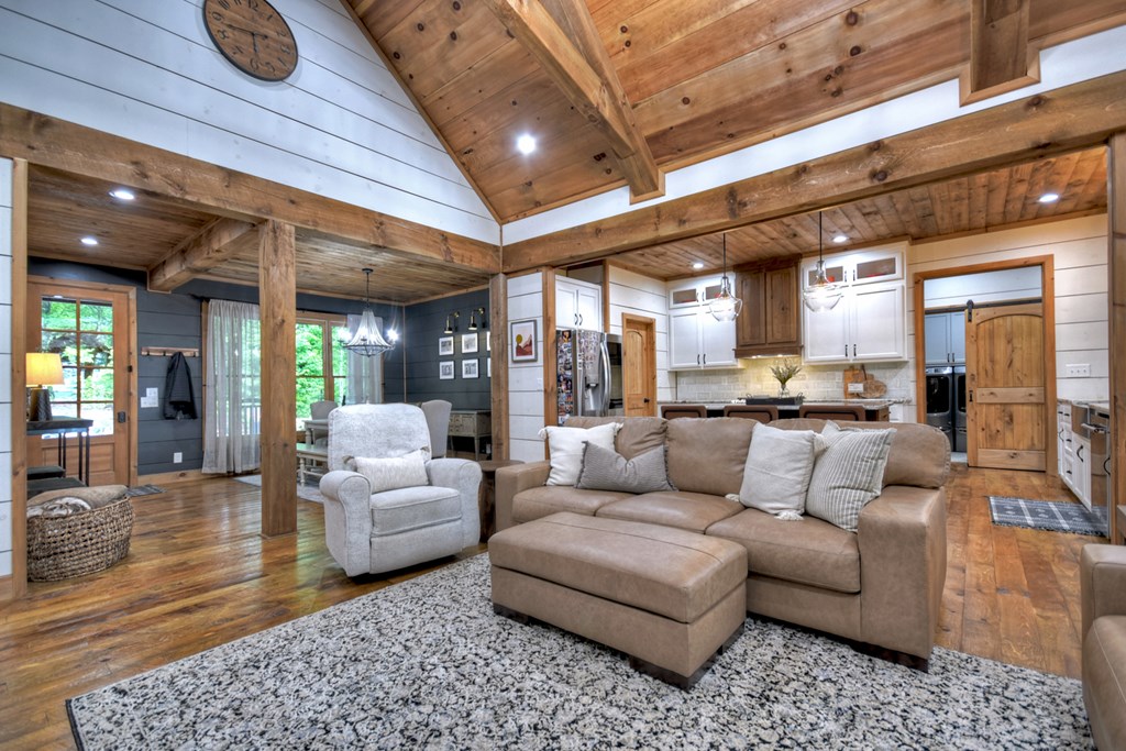 508 Little Bee Lane