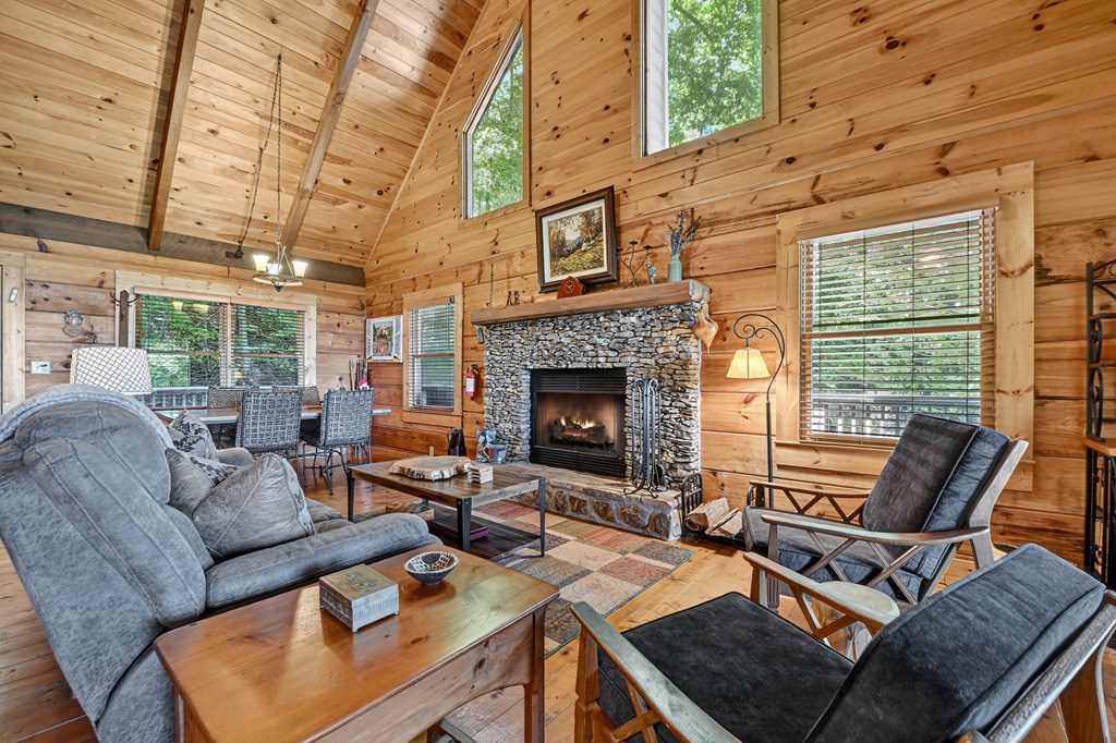 304 Ridge Circle