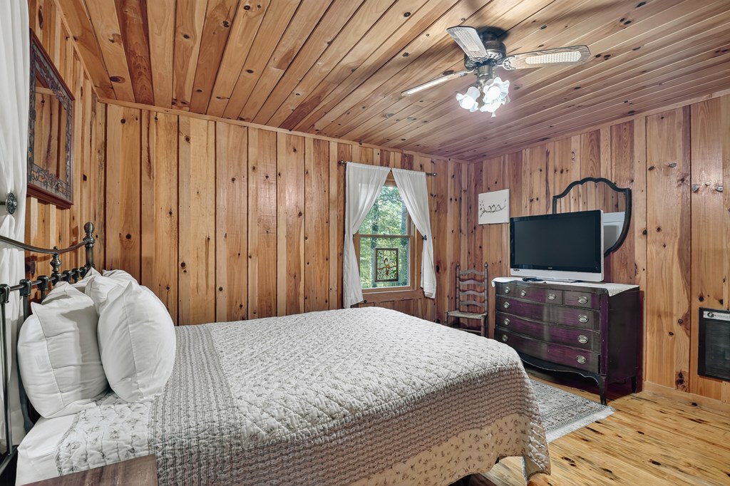 421 Salem Valley Road