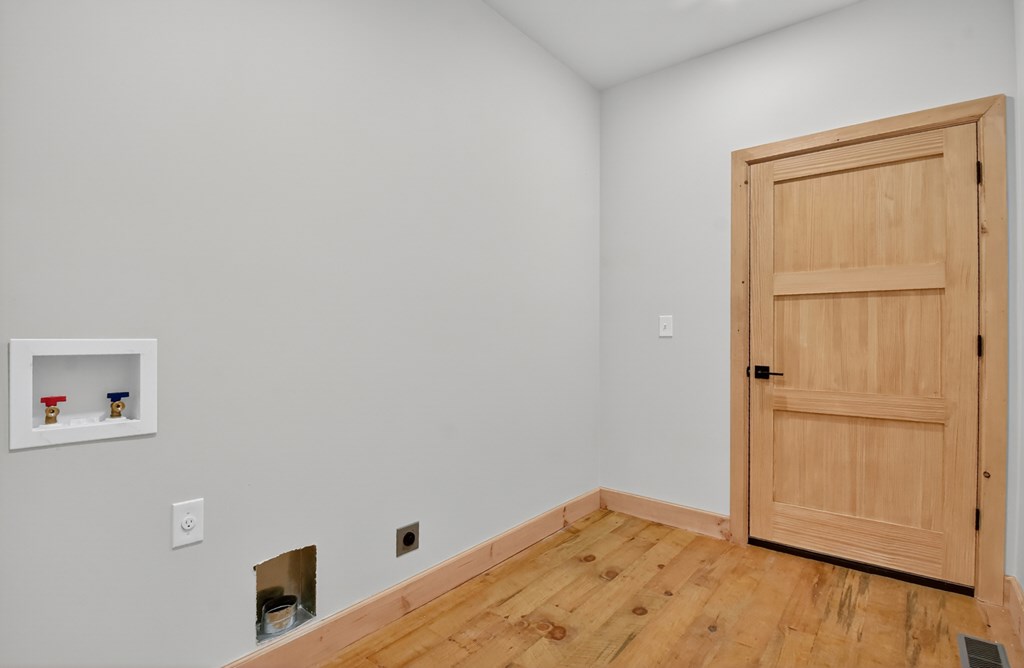 35 Brookside Court
