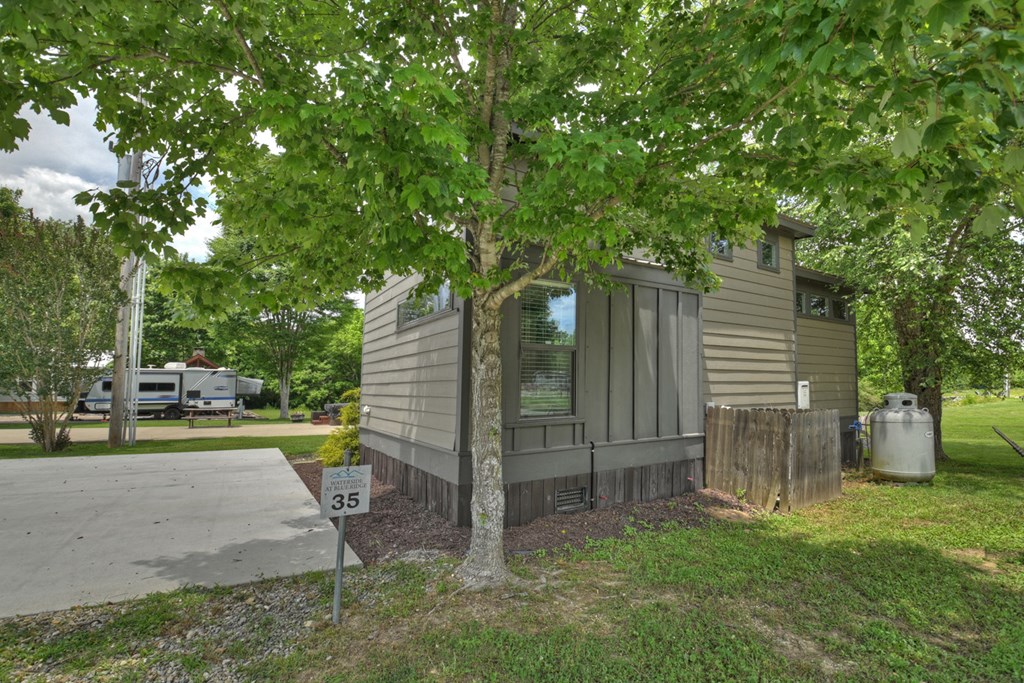 35 Mountain Meadows Circle, Morganton