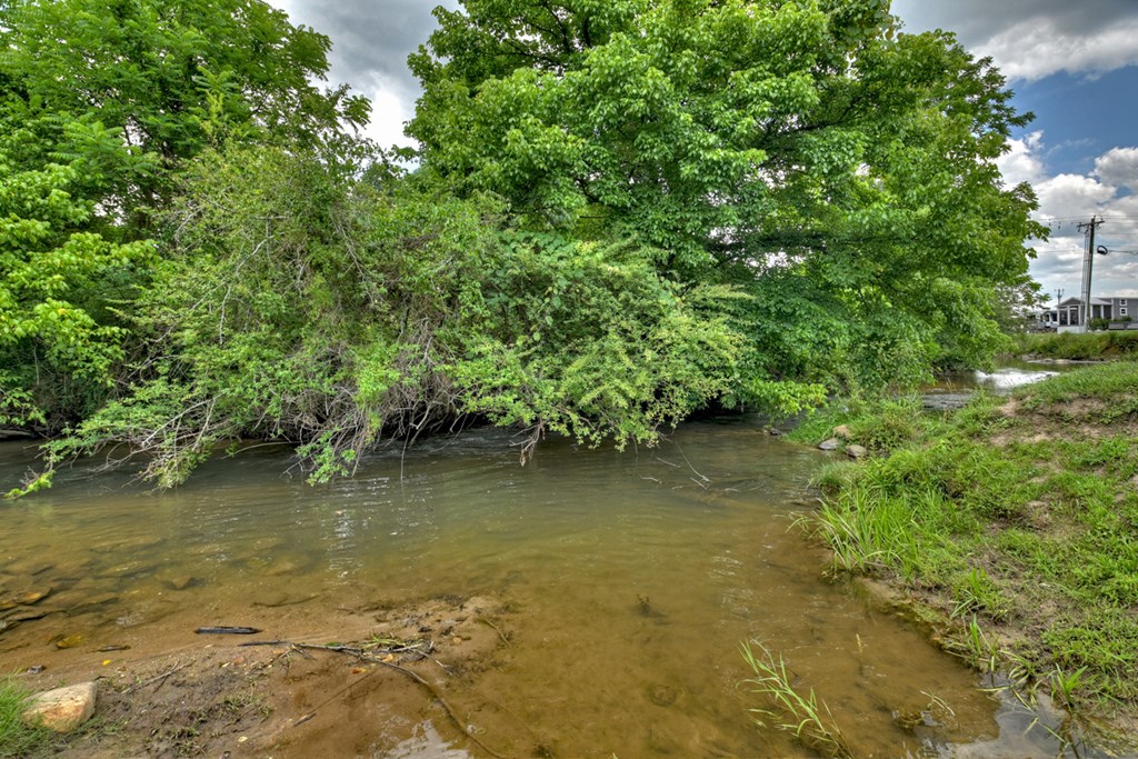 35 Mountain Meadows Circle, Morganton