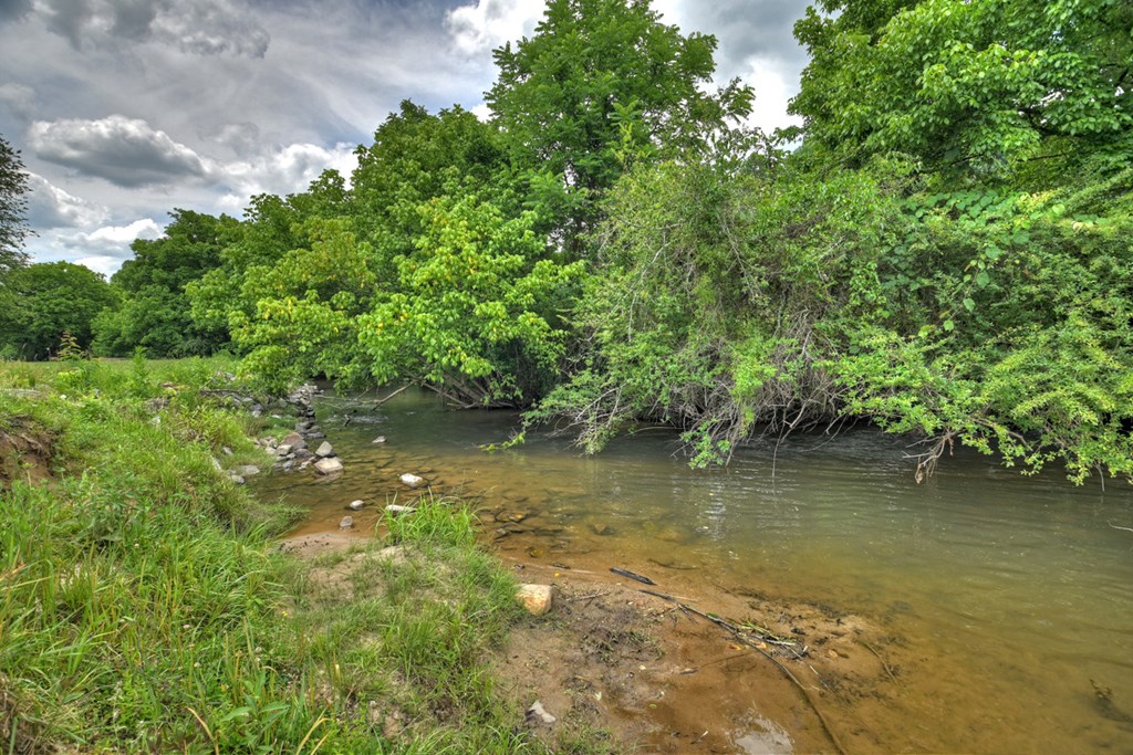 35 Mountain Meadows Circle, Morganton