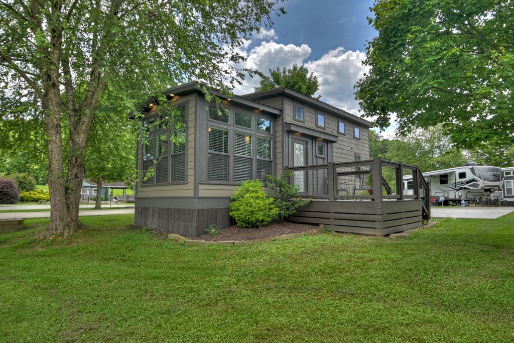 35 Mountain Meadows Circle, Morganton