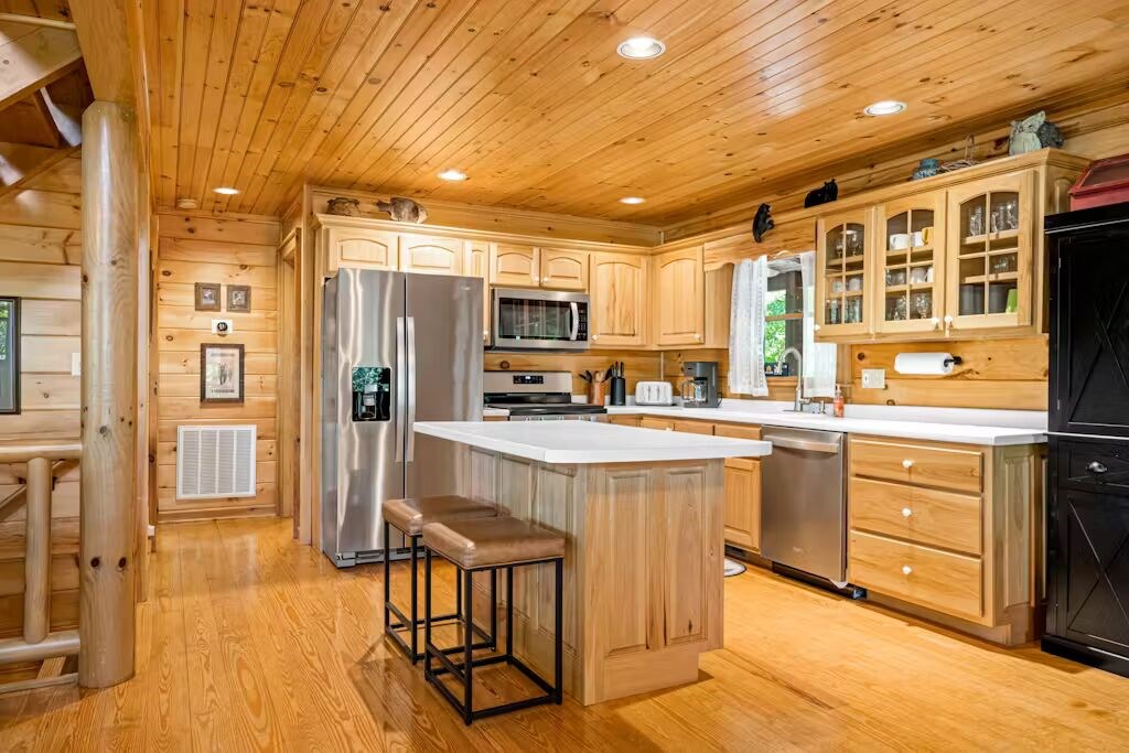 109 Noontootla Ridge Court, Blue Ridge