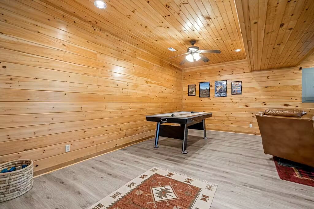 109 Noontootla Ridge Court, Blue Ridge