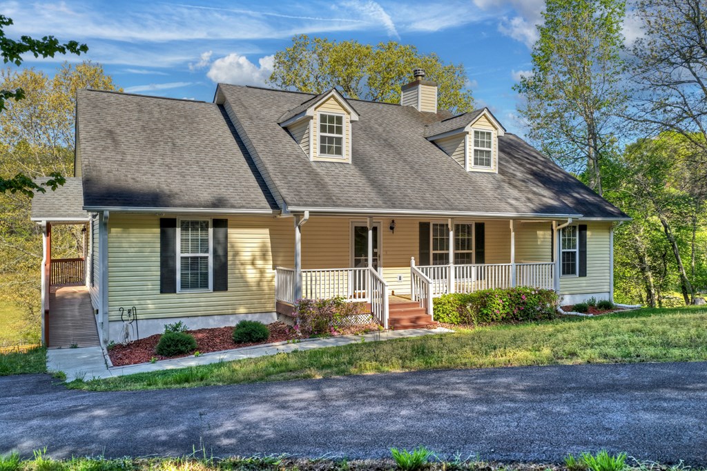 863 Woodland Drive
