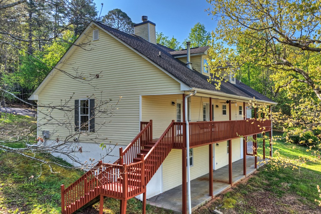 863 Woodland Drive