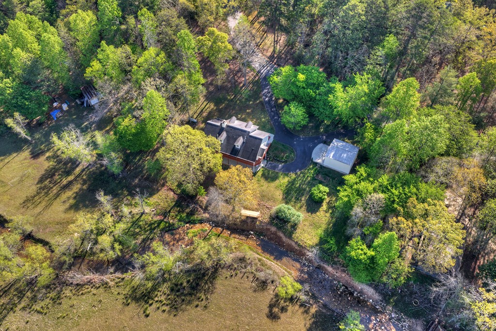 863 Woodland Drive