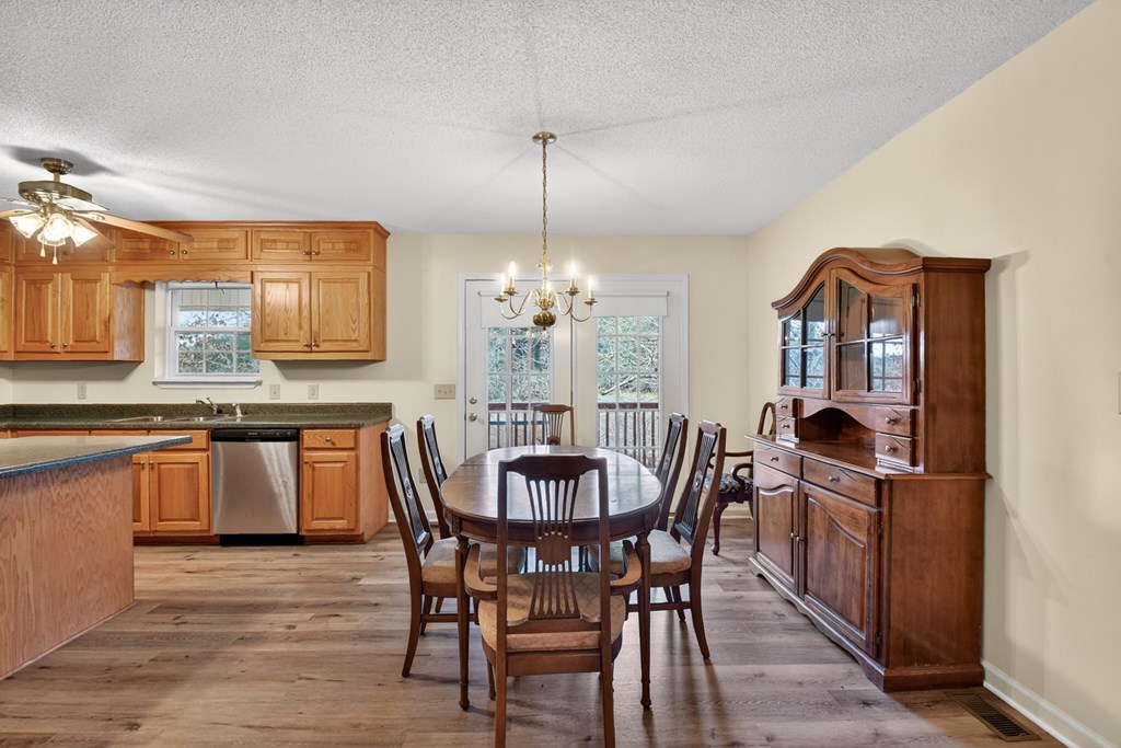 863 Woodland Drive