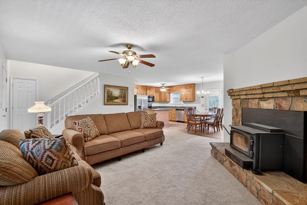 863 Woodland Drive