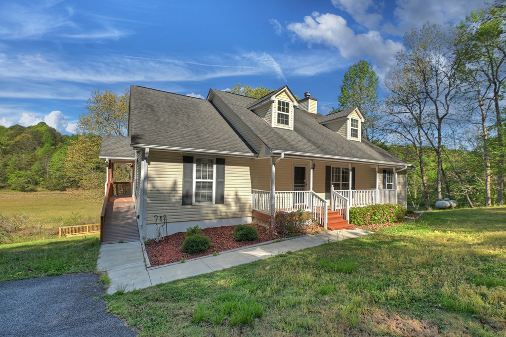 863 Woodland Drive