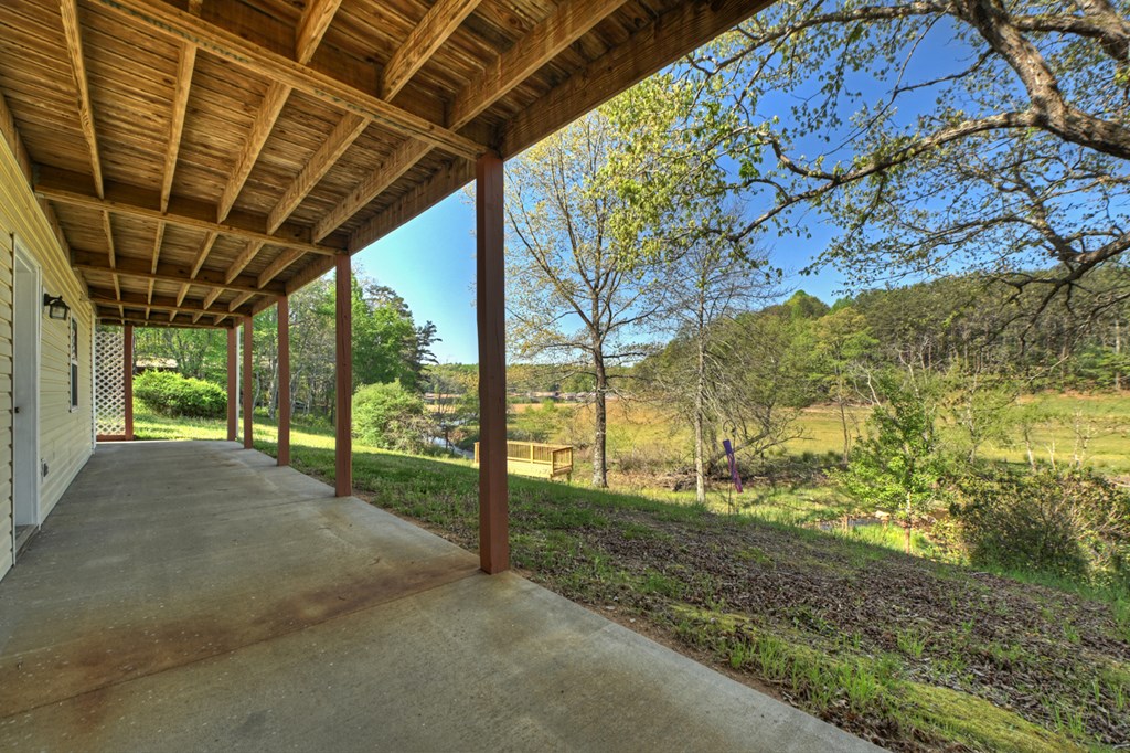 863 Woodland Drive
